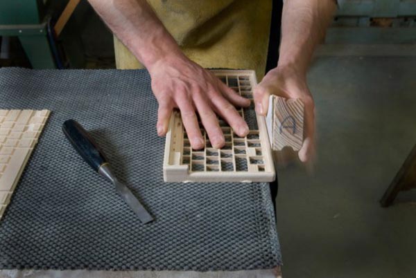 production-of-the-oreeboard-wooden-portable-wireless-keyboard-345346.jpg